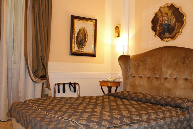 Habitación individual Boutique Hotel Trevi Roma Habitación individual Boutique Hotel Trevi Roma