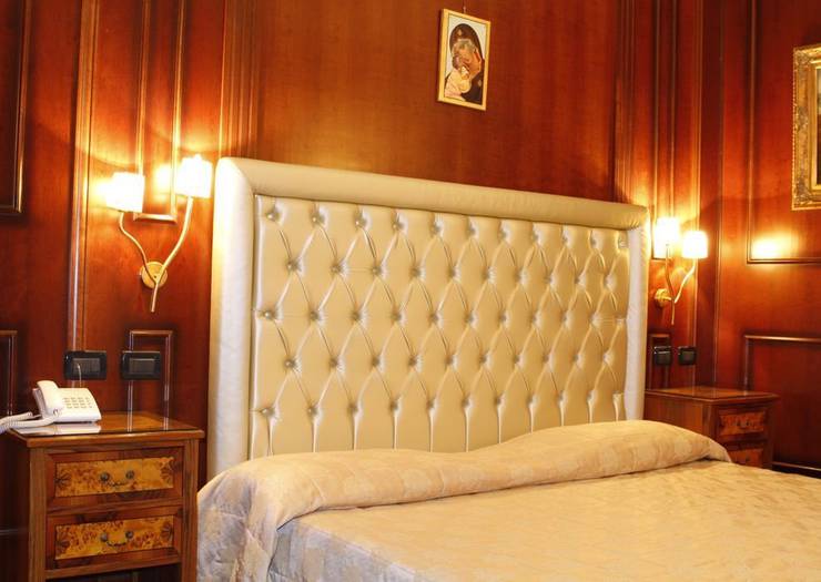 Standard triple room Boutique Hotel Trevi Rome