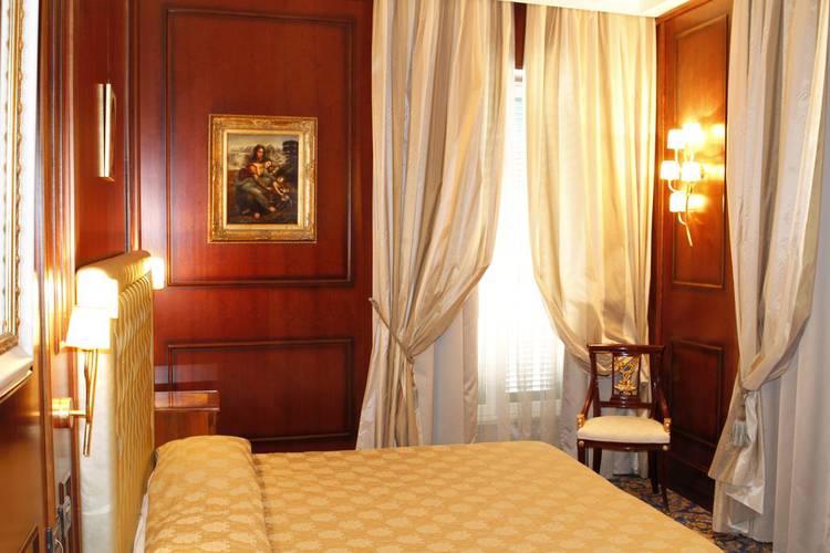 Camera tripla standard Boutique Hotel Trevi Roma Camera tripla standard Boutique Hotel Trevi Roma