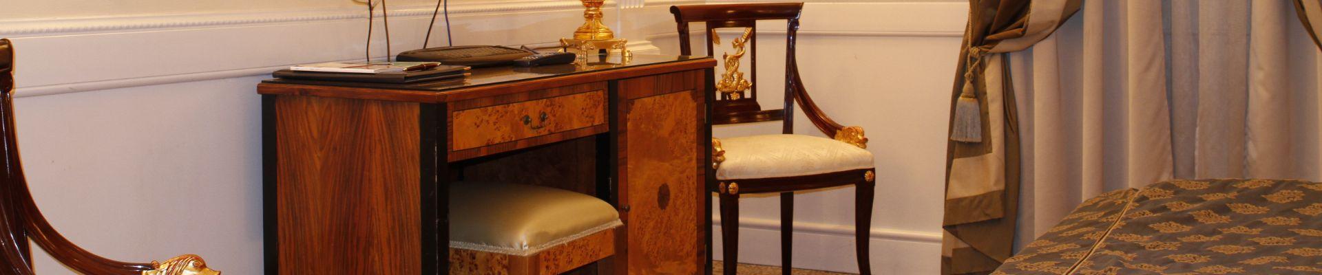 Boutique Hotel Trevi - Roma - Boutique Hotel Trevi - Roma -